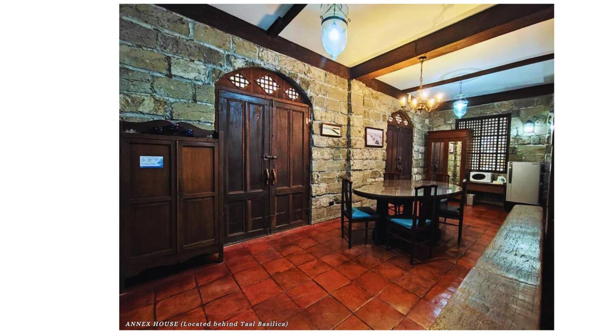 Taal Paradores Del Castillo מראה חיצוני תמונה