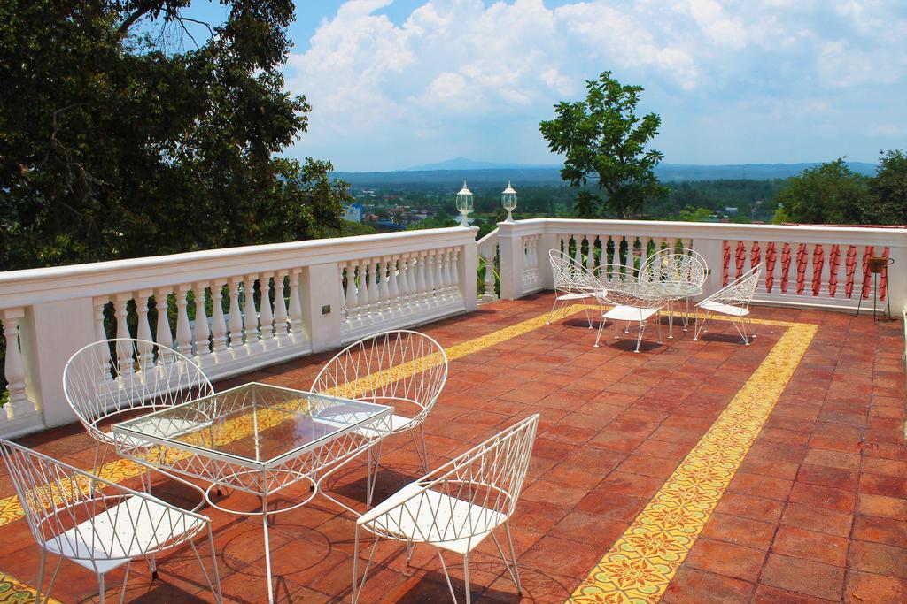Taal Paradores Del Castillo מראה חיצוני תמונה